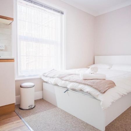 Poole Stay 외부 사진